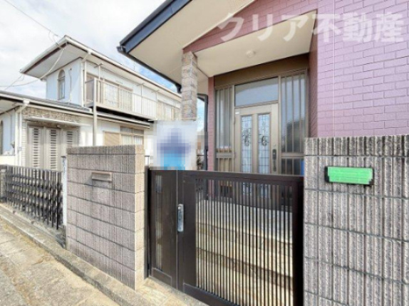 【エントランス】 | 水回り新品！前橋市天川原町2丁目　中古住宅