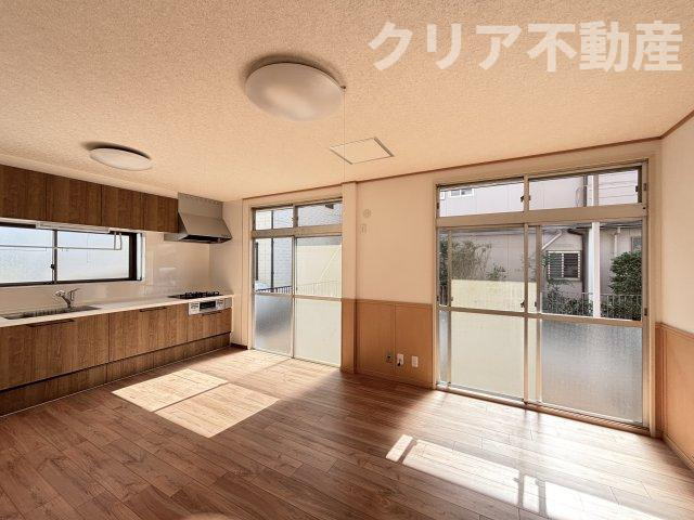 【居間・リビング】 | 前橋市天川原町2丁目　中古住宅