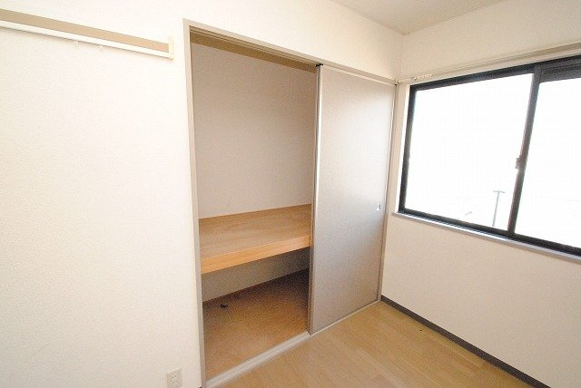 ハミングタウン合川の内装|たっぷりとした収納スペースです