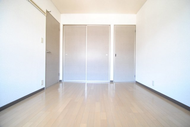 ハミングタウン合川の寝室|落ち着いて過ごせるお部屋なので、寝室にいかがでしょうか