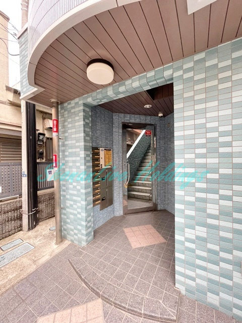 鎌倉市大船２丁目の賃貸マンションのエントランス|毎日通るエントランス♪