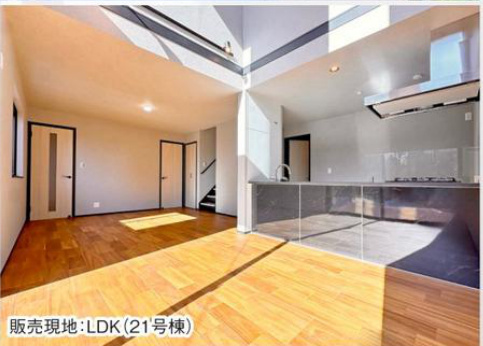 泉区新橋町 新築戸建 4980万円の居間・リビング