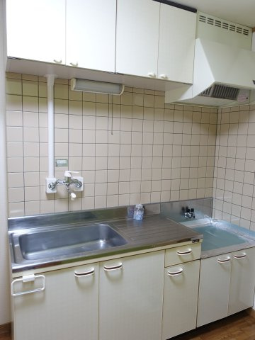 新潟市中央区明石２丁目のアパートのキッチン