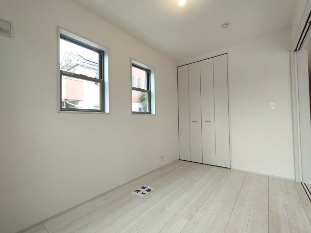 三郷市　東町　新築戸建　全1棟の洋室|施工例です