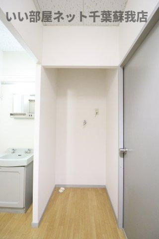 ハイツウェルストーンの洗面所|洗濯機置場