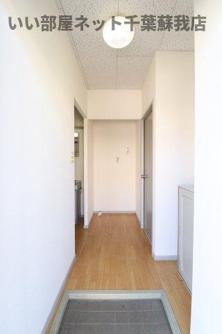 ハイツウェルストーンの玄関|ゆったりとした玄関です