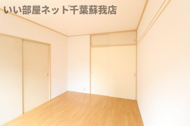 ハイツウェルストーンの洋室|広々とした洋室です