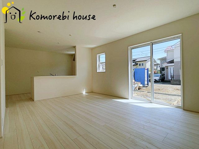 桶川市末広　新築一戸建て　リーブルガーデン　02の居間・リビング|26.4.11撮影済み
