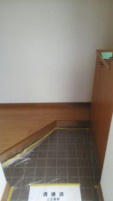 【玄関】 | カーサエテルノＢ | きれいな玄関です