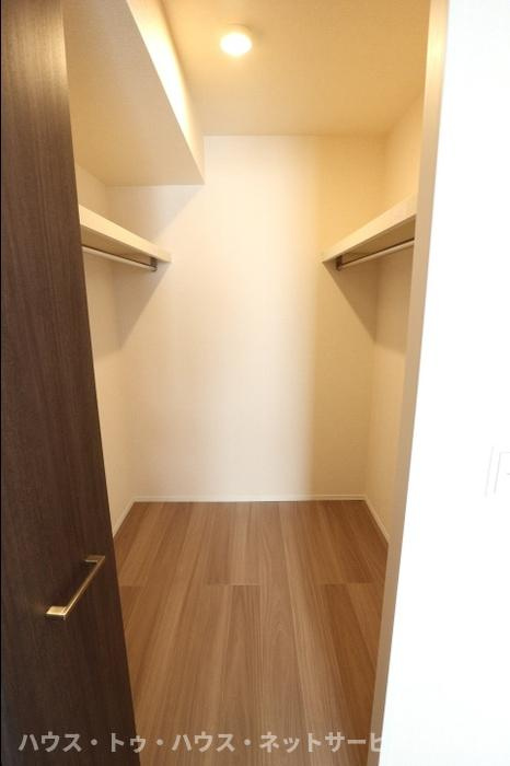 ハイピクチャー　　E棟の収納