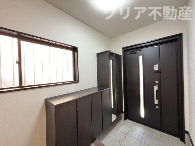 【玄関】 | 高崎市井野町　中古住宅