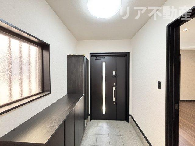 【玄関】 | 高崎市井野町　中古住宅