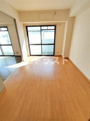 【洋室】 | ロマーナ弐番館