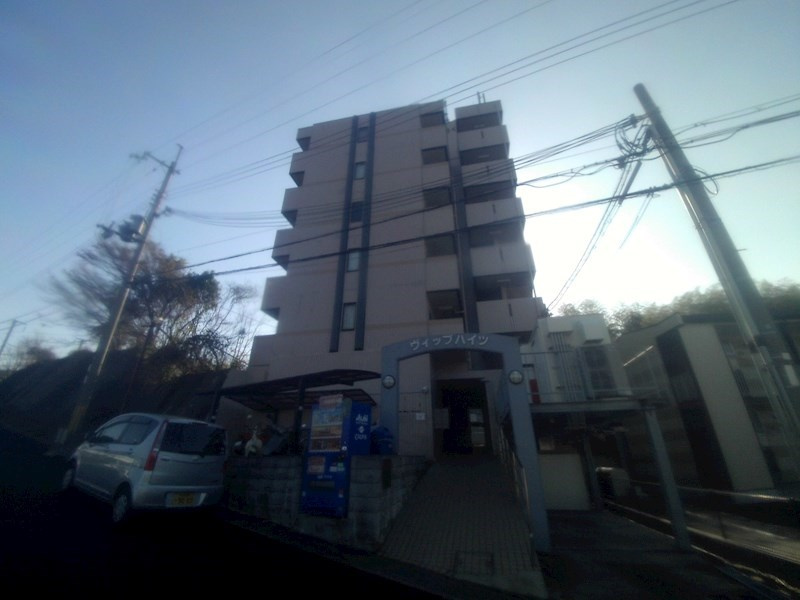 ヴィップハイツ