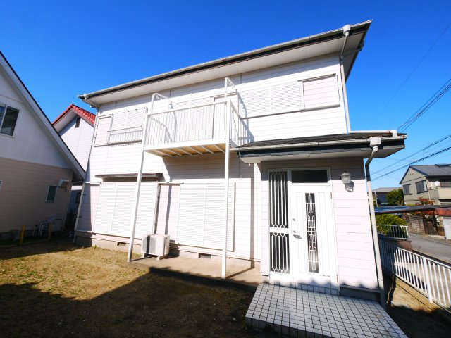 茂原市緑ヶ丘4　中古戸建の外観|2世帯住宅 6DDKK カーポート  駐車2台  都市ガス上下水  緑ヶ丘リゾーン閑静な分譲地内