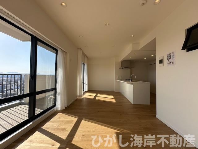 オクトス湘南茅ヶ崎ヴィスタヒルのダイニング|新規リフォーム完了！　16.5帖　LDK