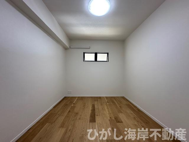 オクトス湘南茅ヶ崎ヴィスタヒルの子供部屋|新規リフォーム完了！　6帖　サービスルーム