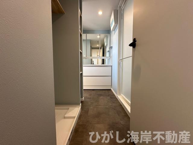 オクトス湘南茅ヶ崎ヴィスタヒルの脱衣所|新規リフォーム完了！　脱衣スペース