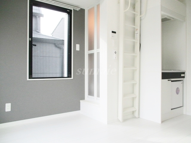 アルファ赤羽岩淵の寝室|窓側からのアングルです☆