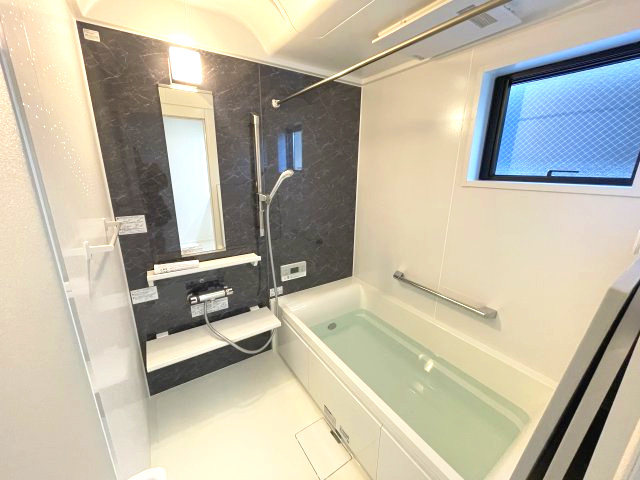 佐伯区千同一丁目　№35271の浴室|足を伸ばして入れます。