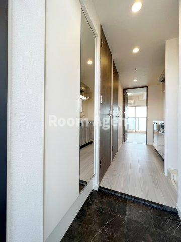 プレサンス新栄ユリシスの玄関