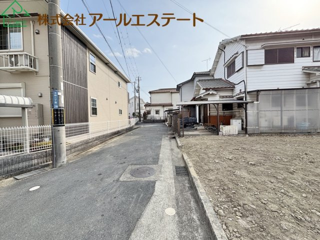加古郡播磨町古田２丁目　山陽電鉄「別府駅」徒歩13分の前面道路含む現地写真
