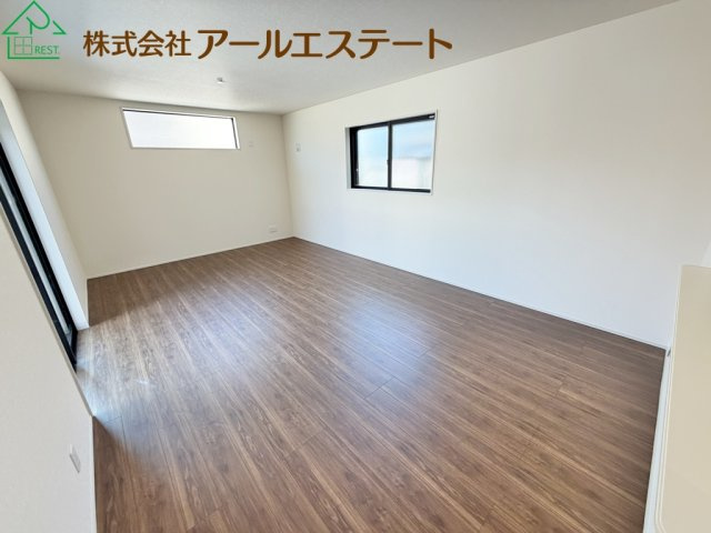 加古郡播磨町古田２丁目　　山陽電鉄「別府駅」徒歩13分の居間・リビング