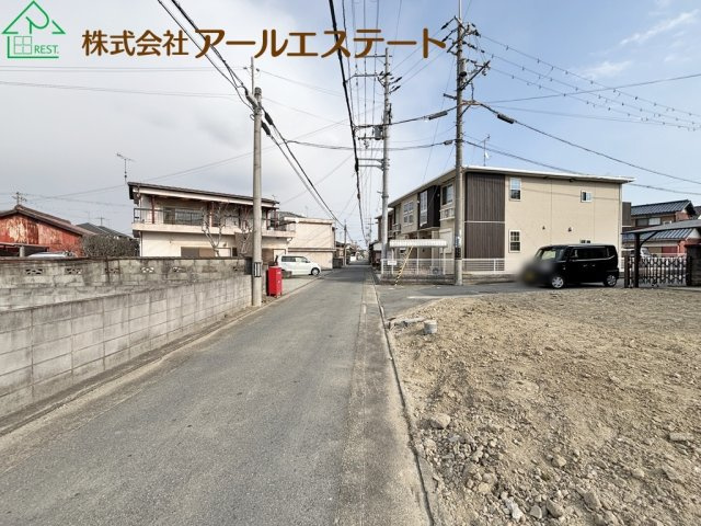 加古郡播磨町古田２丁目　山陽電鉄「別府駅」徒歩13分の前面道路含む現地写真