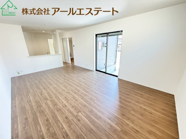 加古郡播磨町古田２丁目　　山陽電鉄「別府駅」徒歩13分の居間・リビング