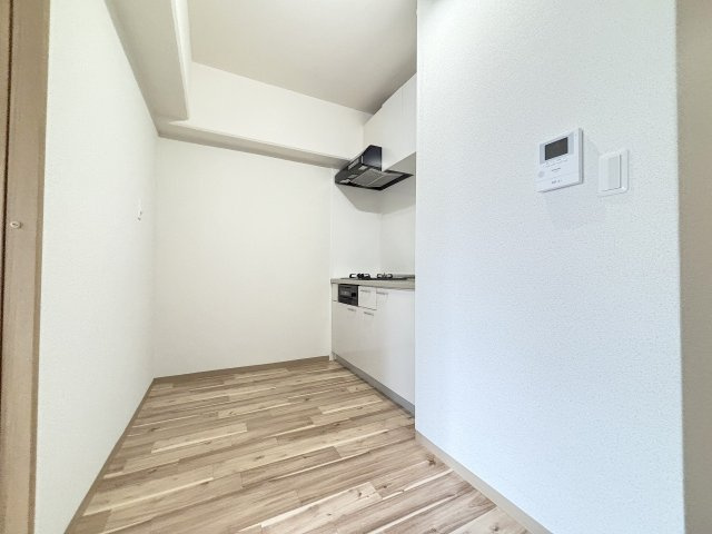新大阪川島マンションの居間・リビング