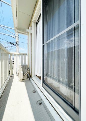 ウィルモア津田本町　Ｂ棟のバルコニー