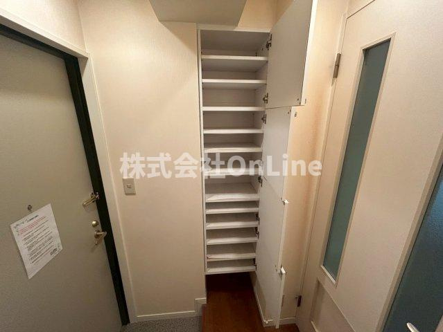 リバーライズ東小橋の収納
