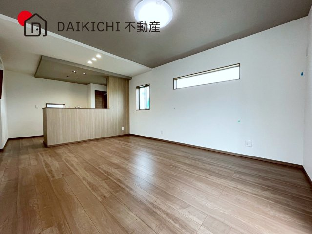 【居間・リビング】 | ワイウッドコート北本市中丸第6期　新築戸建　全9棟　2号棟
