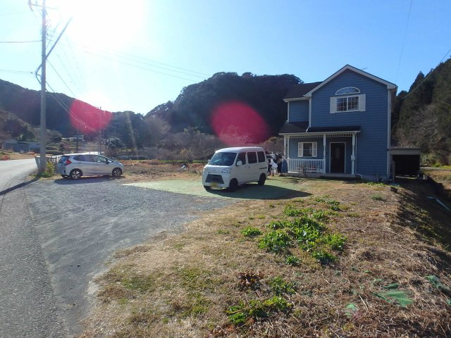 M0250H　南伊豆町入間中古住宅の前面道路含む現地写真