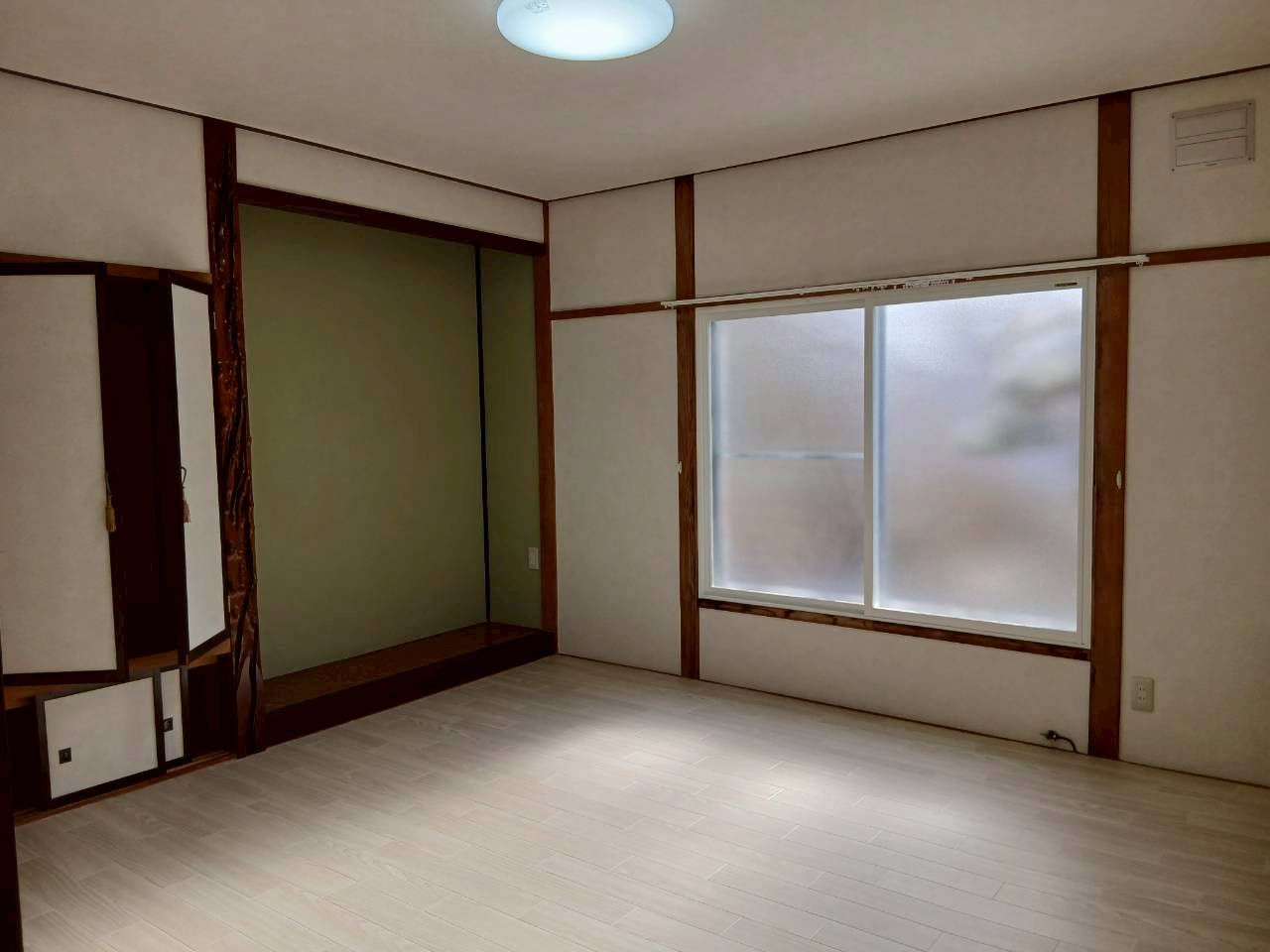 春採4-2-6借家の内装