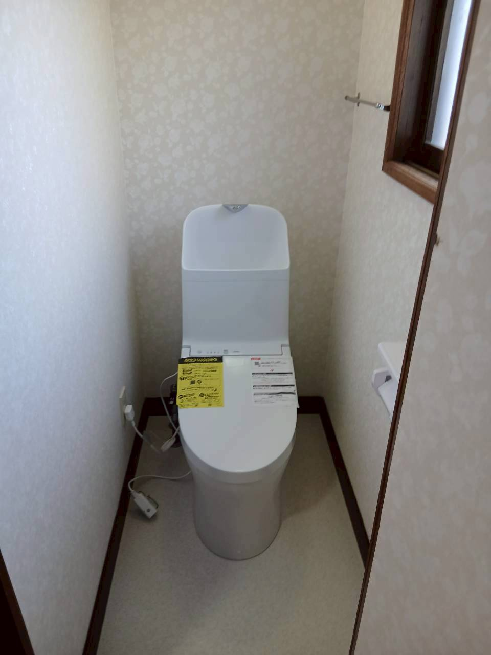 春採4-2-6借家のトイレ