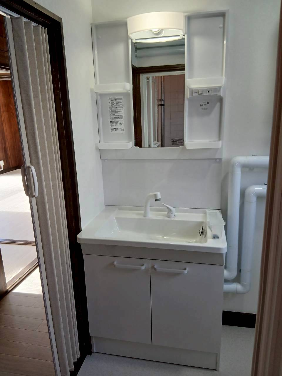 春採4-2-6借家の独立洗面台