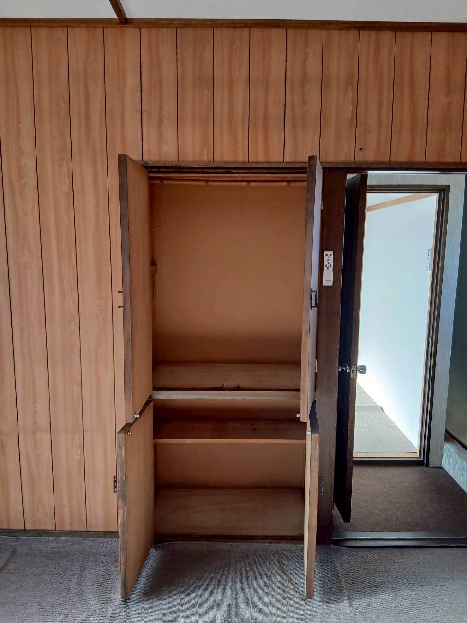 春採4-2-6借家の収納