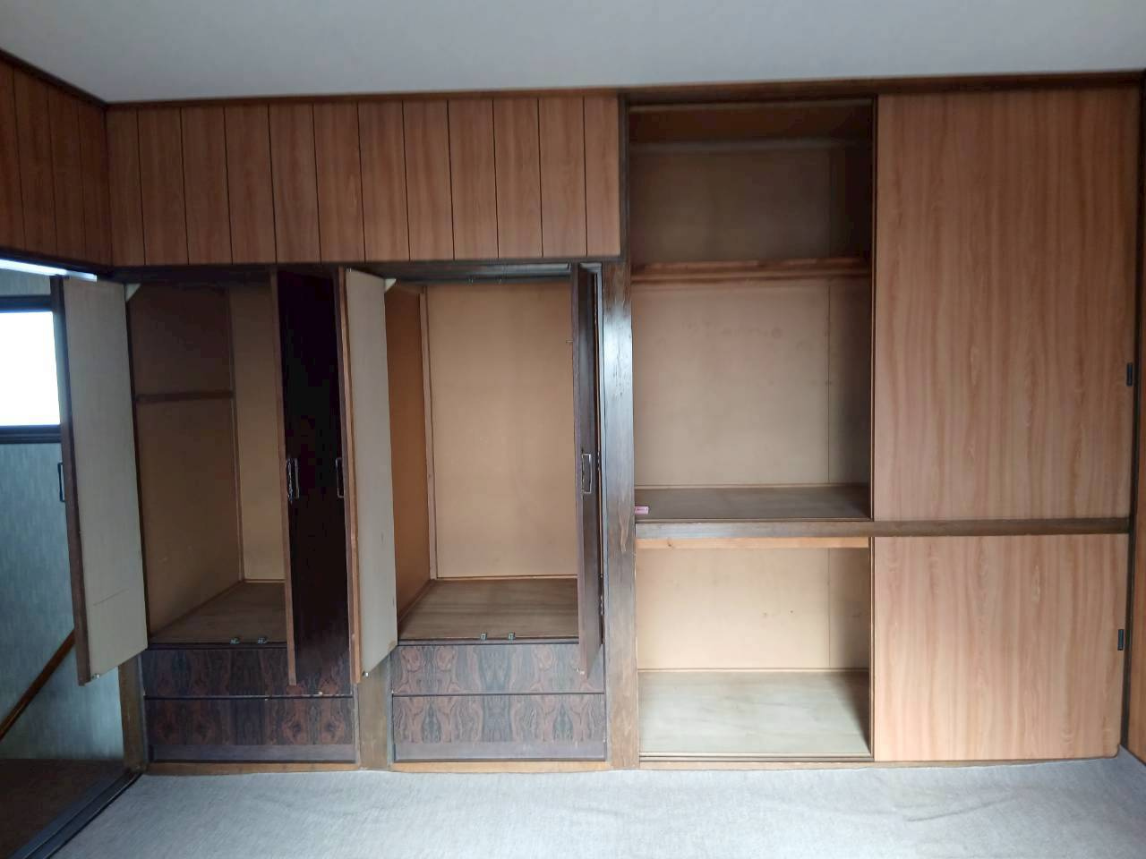 春採4-2-6借家の収納