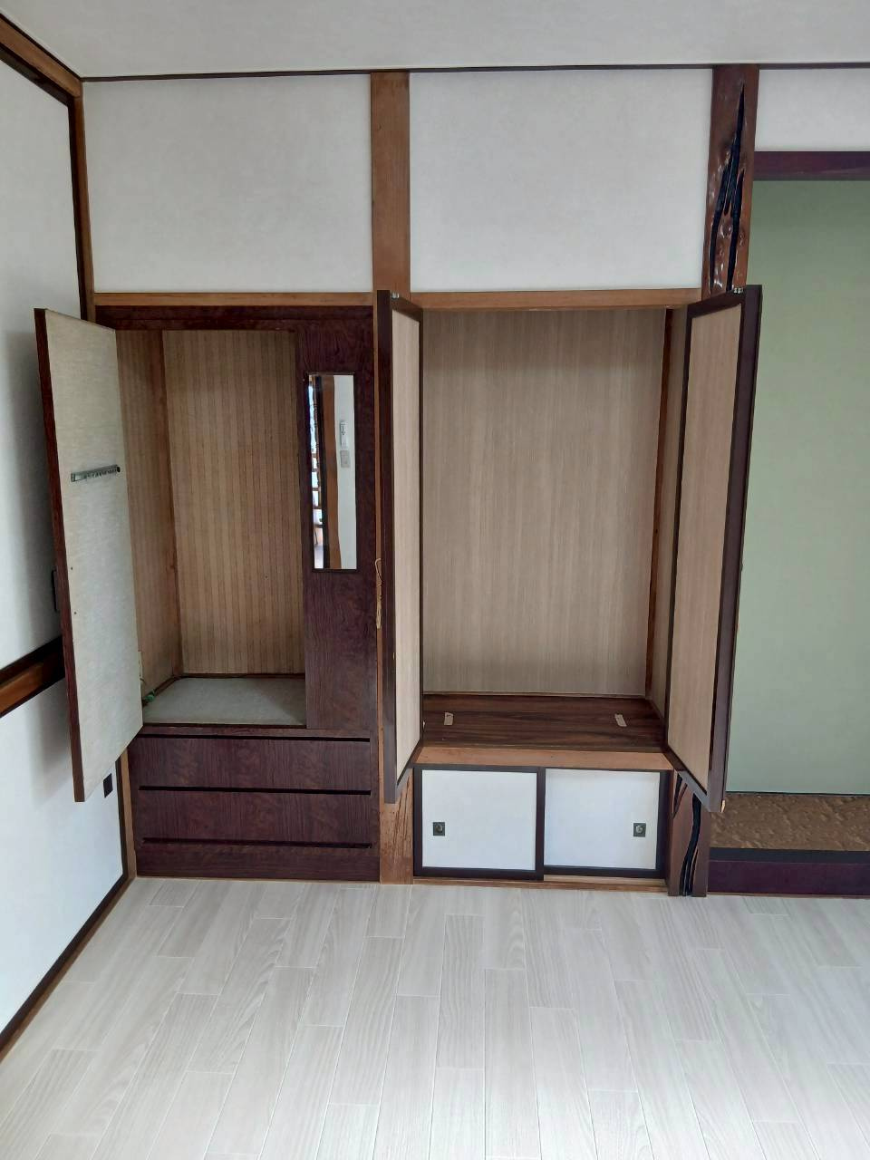 春採4-2-6借家の収納