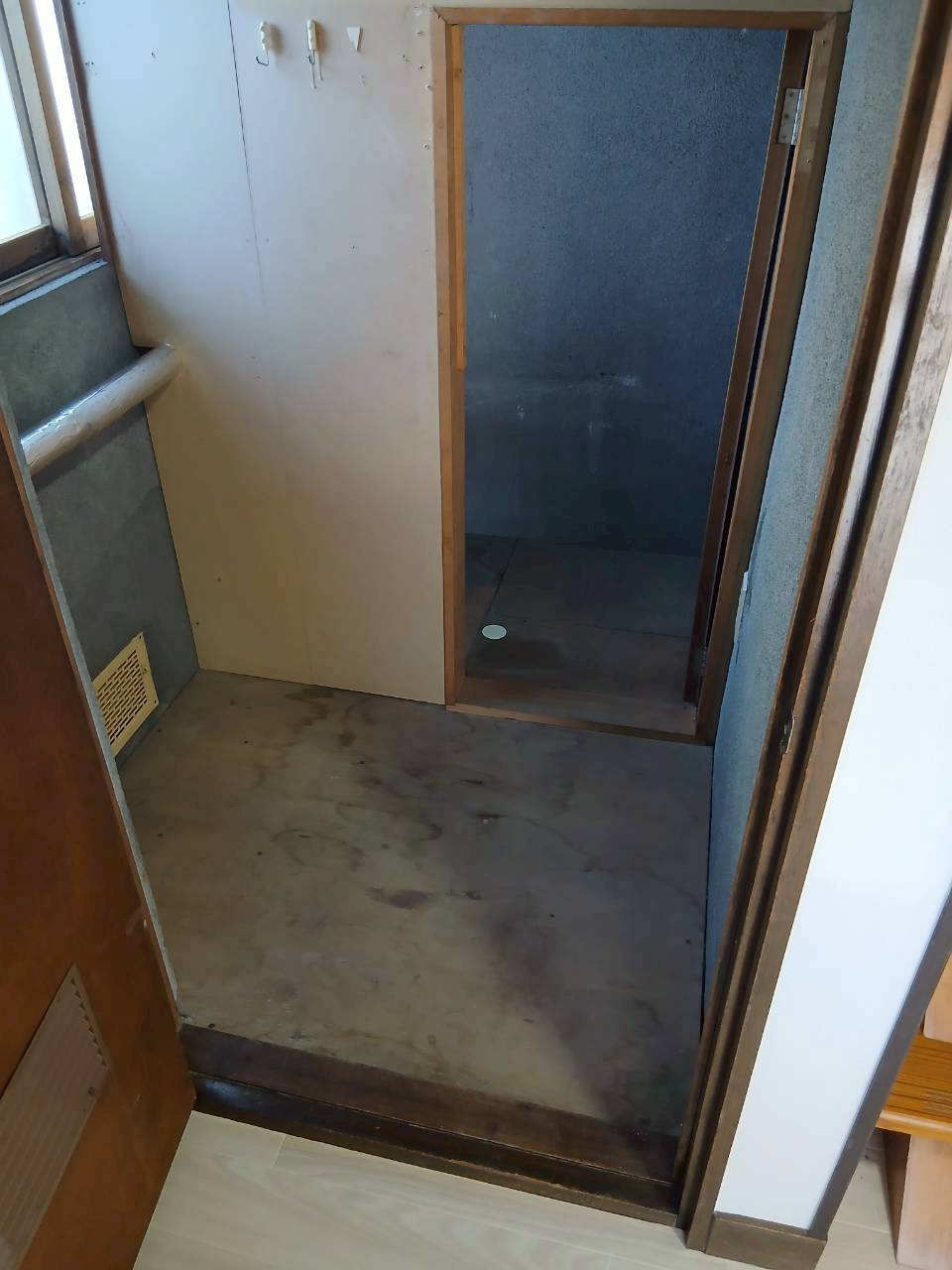 春採4-2-6借家の収納