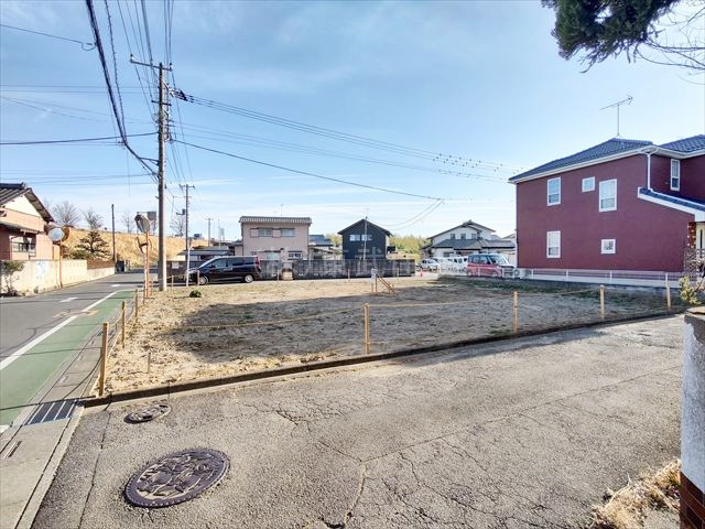 【外観】 | 川島町伊草 | 小学校徒歩１０分圏内で小さなお子様の登下校も安心です