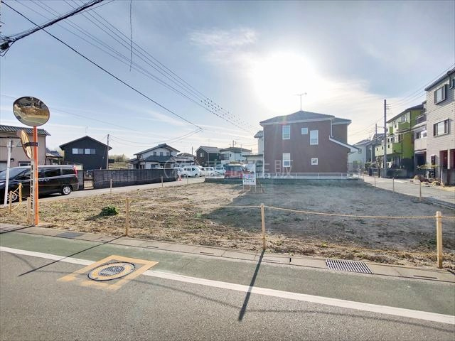 【前面道路含む現地写真】 | 川島町伊草 | 閑静な住宅地です