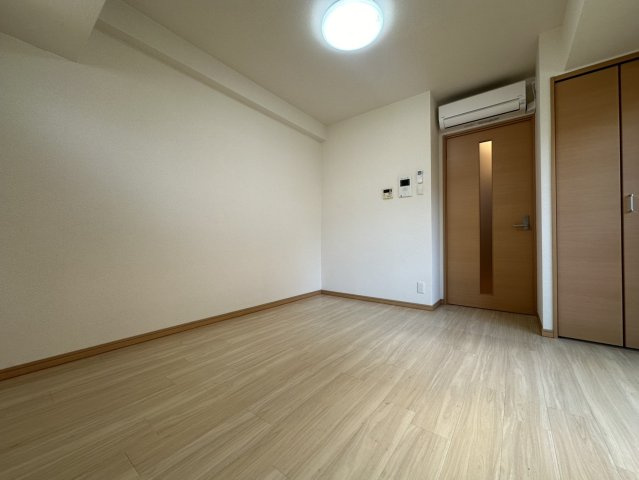 フォレステージュ北堀江の洋室