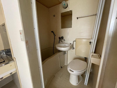 【洗面所】 | ハマンション香里 | ゆったりとスペースのある洗面所