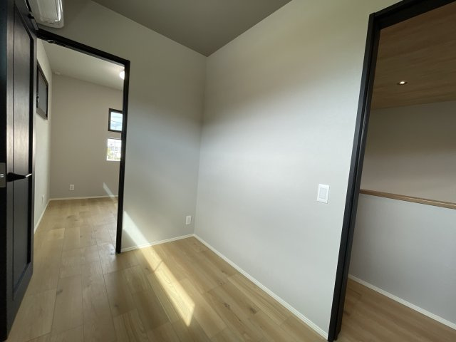 【洋室】 | 真栄里戸建て