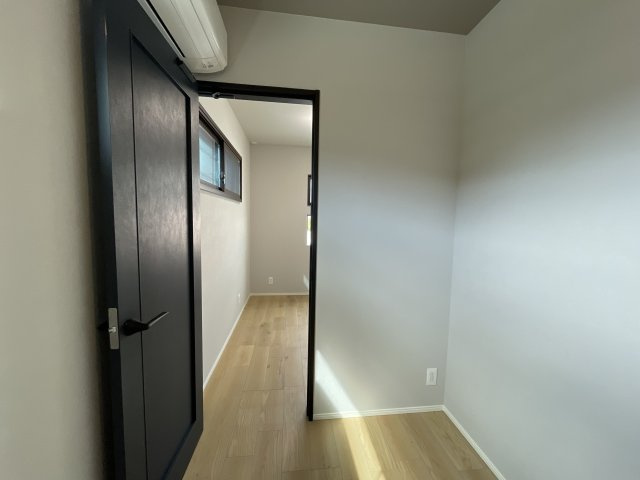 【洋室】 | 真栄里戸建て