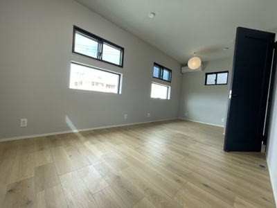 【洋室】 | 真栄里戸建て