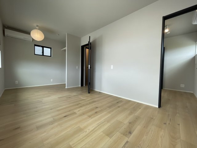 【洋室】 | 真栄里戸建て