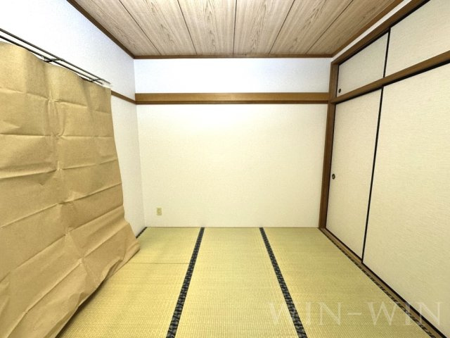 パル松井 Aの和室